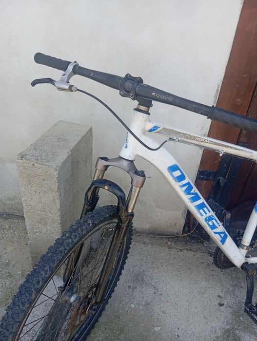 Vând bicicleta omega foarte bună