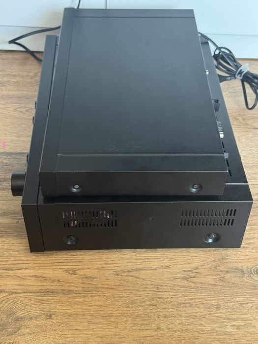 Amplificator Sansui AU-22 cu Tuner S55X