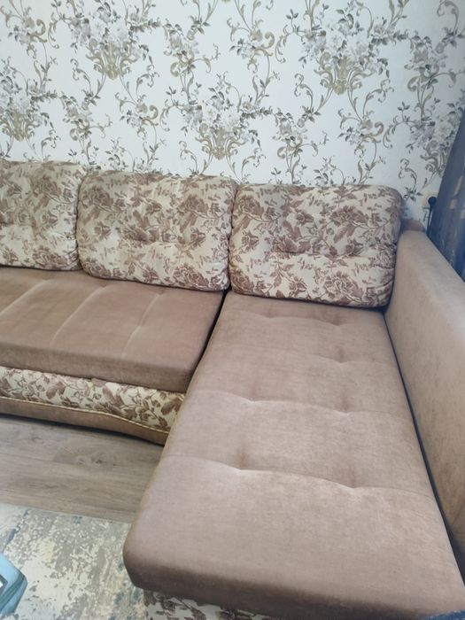 Продам угловой диван