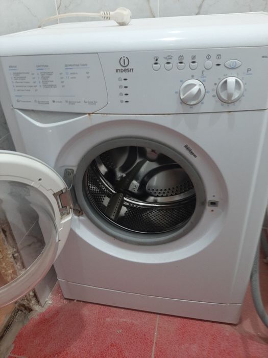 Срочно продам стиральную маш6