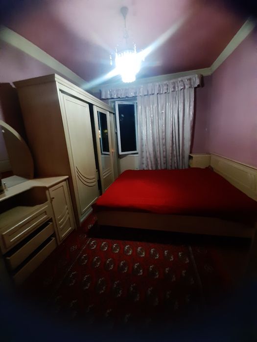 Уй сотилади 2хонали