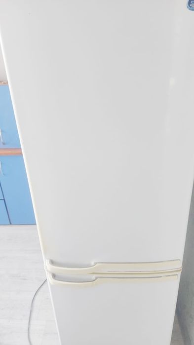 Продам в центре города Тараз  холодильник Самсунг