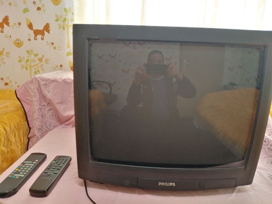Телевизор PHILIPS 21 инча