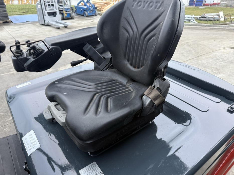 stivuitor electric,Toyota 2,5t 2016 nu Linde, still, hyster