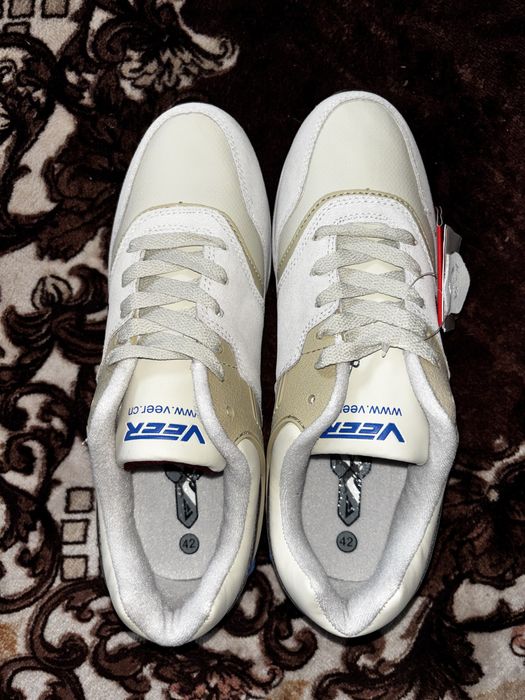 Adidasi Veer “Noi”