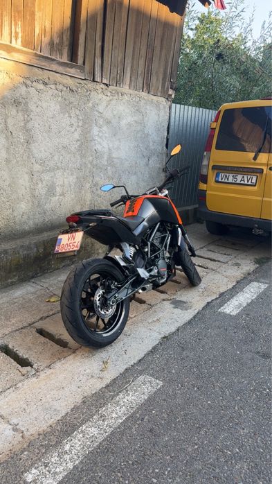 Ktm duke 125 anul 2015