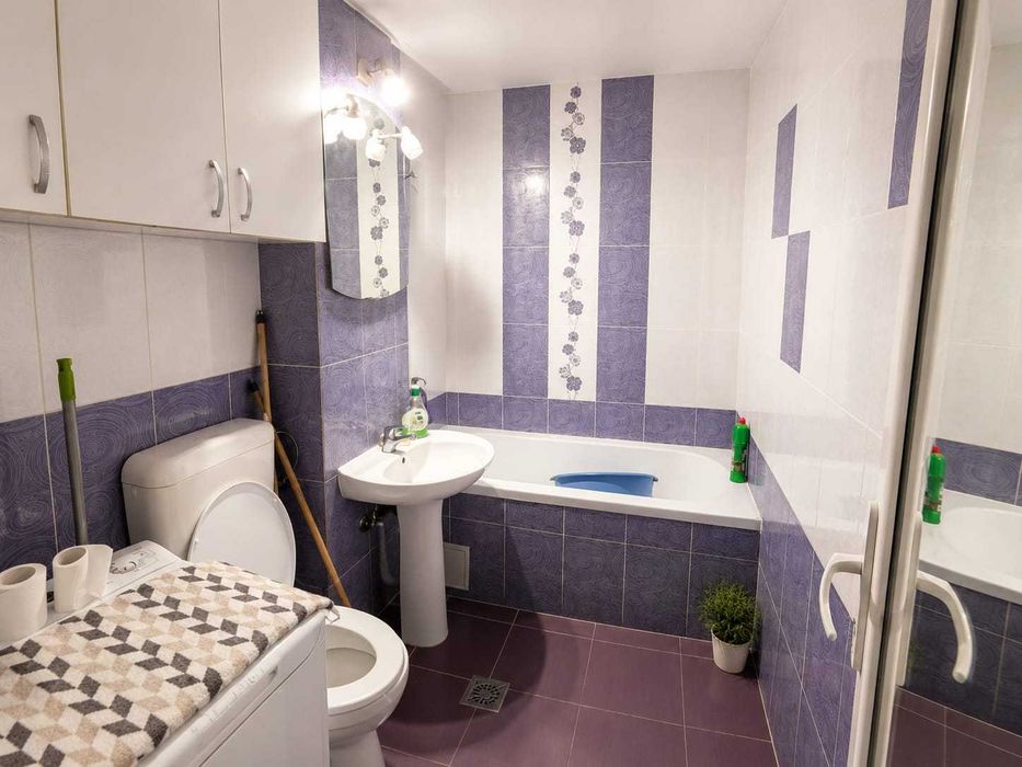 Inchiriez apartament 2 camere zona Rogerius