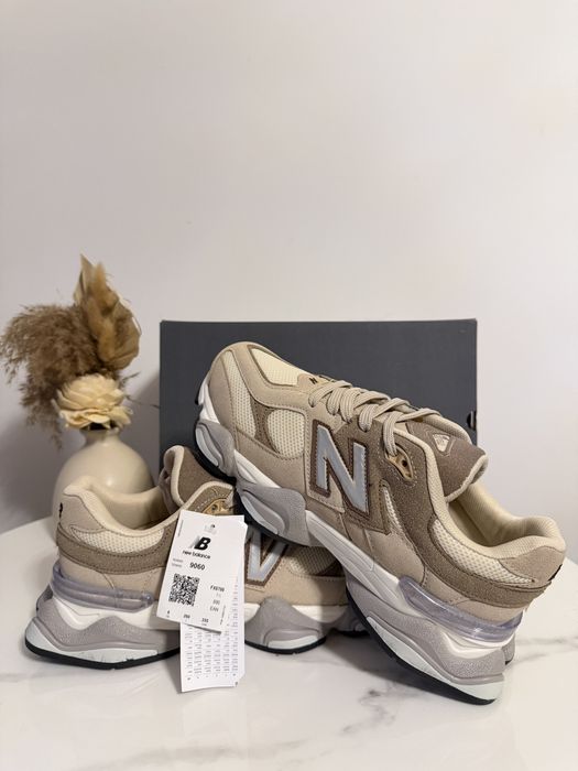 Adidasi New Balance 9060 Crem