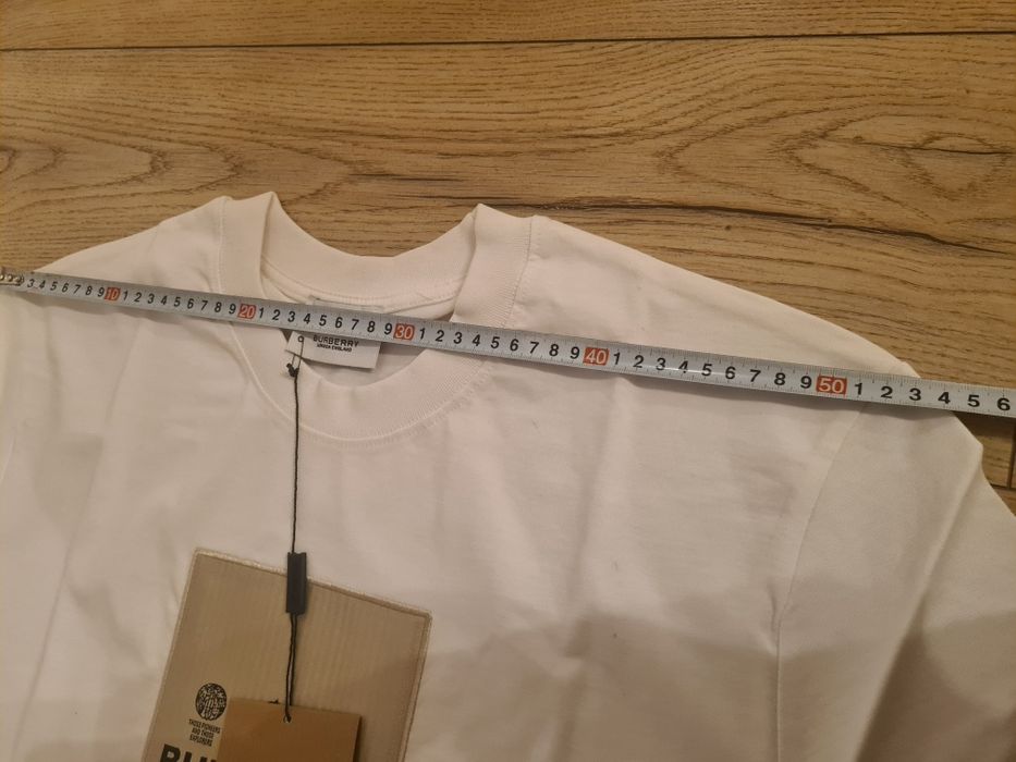 Tricou model Burberry cu eticheta calitate Premium