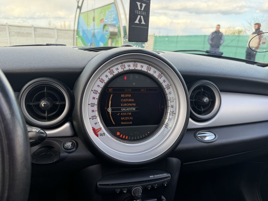 Mini Cooper One trapa,keyless,Navi
