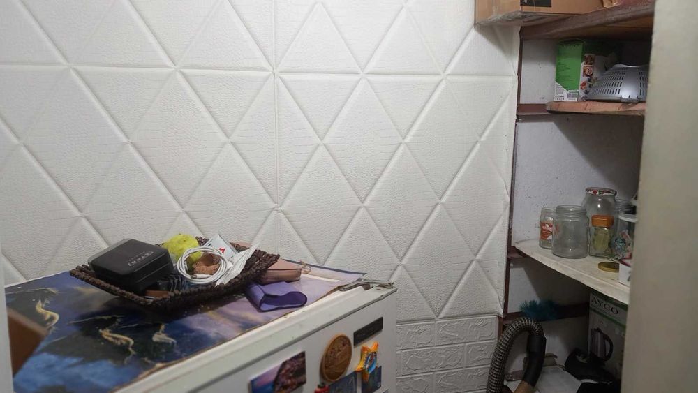 Двустаен разширен апартамент до Италиански ресторант с гараж