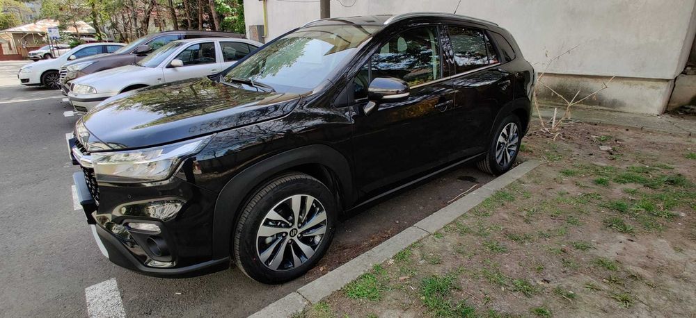 Suzuki Scross Hibrid 2025