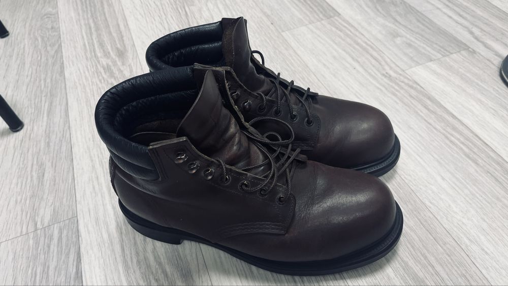 Тшо ботинка и рубашка б/у cатылымда