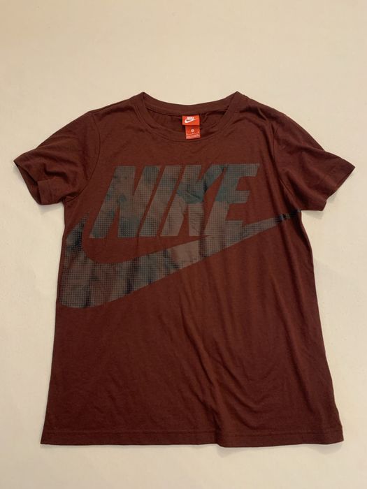 Tricou NIKE marime M - NOU