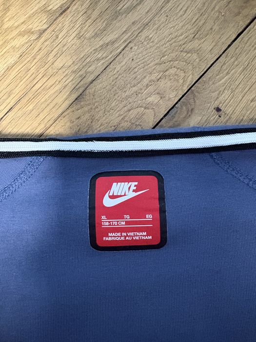 Nike tech чисто нов!!!