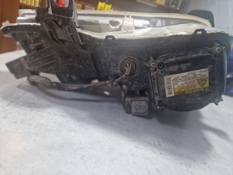 Фара левая Lexus GX460