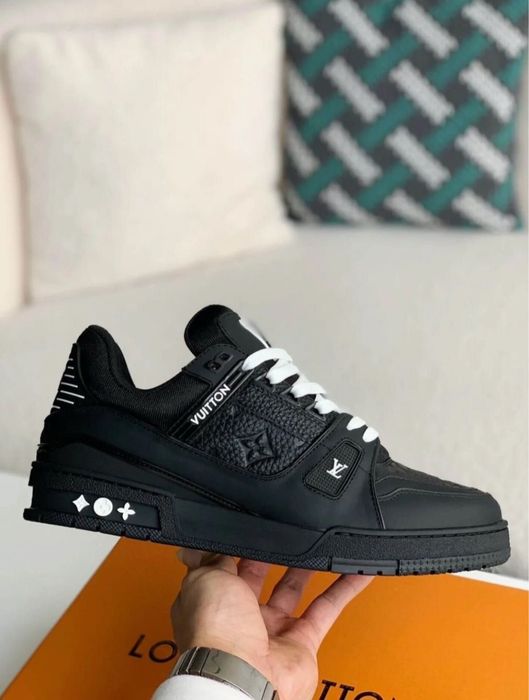 Adidasi LV trainers , LV skate , Amiri MA-1 ,Nike af1 , LV Max , yeezy boost 350 beluga,  dazzling blue