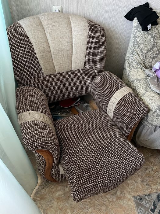 Продам два кресла