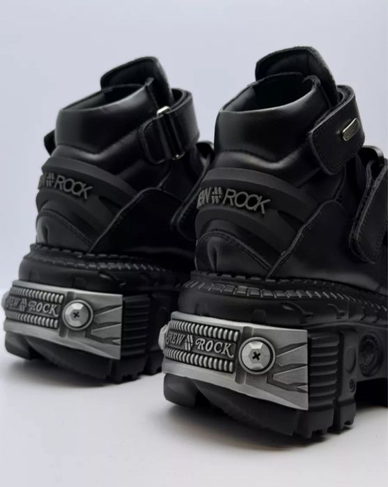 Новые ботинки и кроссовки