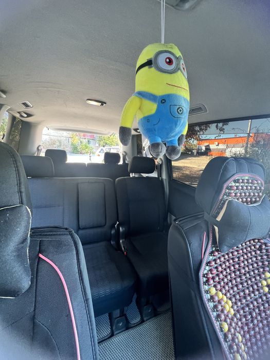 Продам автомобиль voxy минивэн