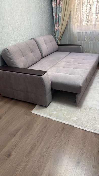 Продам диван срочно самовывоз