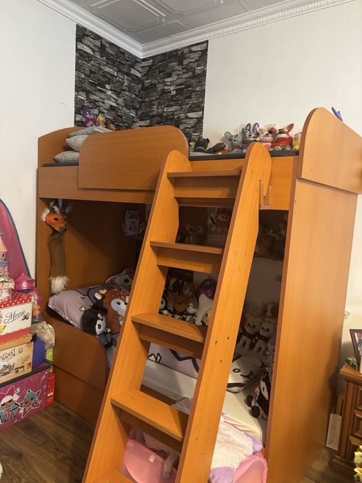 Pat supraetajat copii