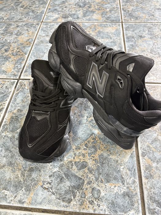 Adidasi New Balance 9060