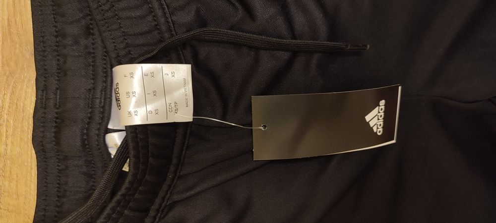 Adidas Адидас нови обувки