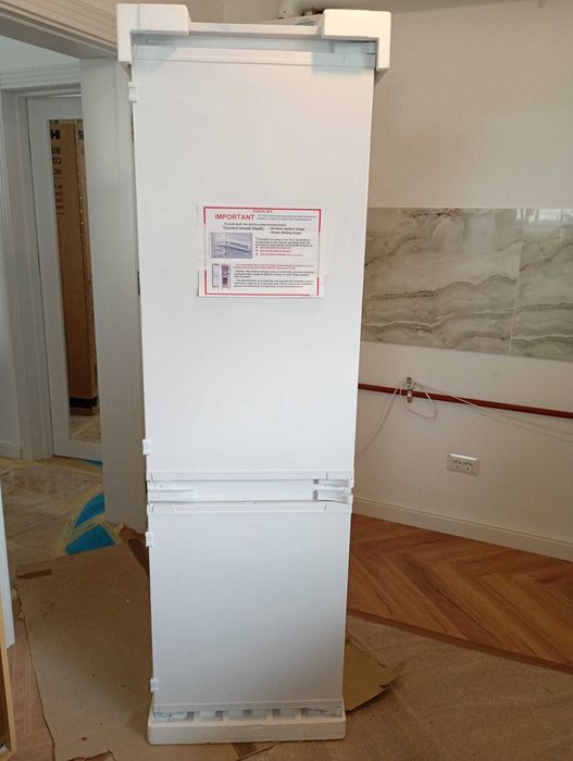 Combina frigorifica incorporabila Beko BCSA285K4SN, 271 l, Clasa E
