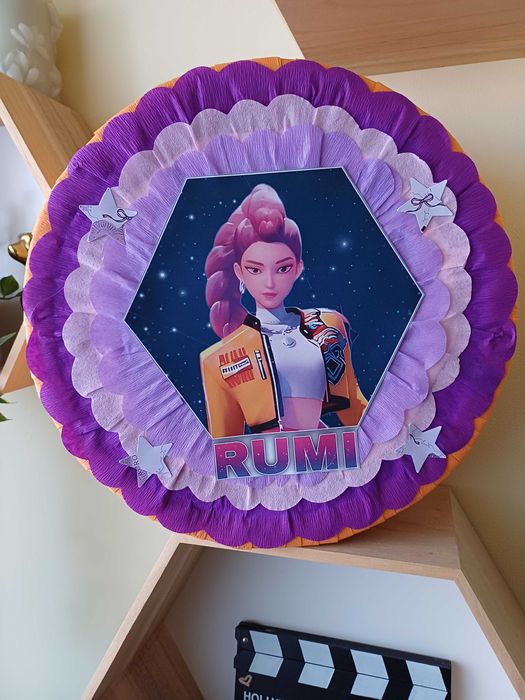 Piñata pinata party K- POP