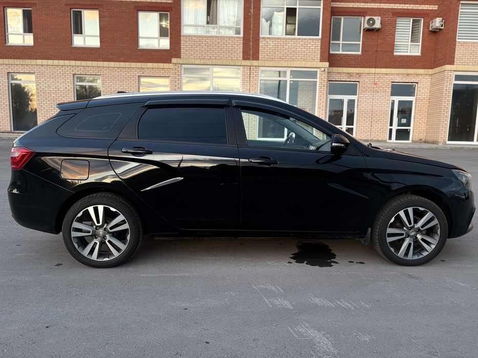 Лада Vesta sw 2022