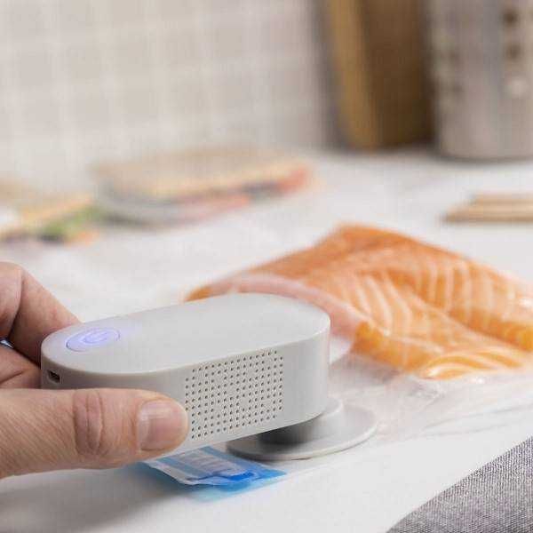 Mini pompa de aer electrica, cu 4 duze si functie de vacuum 500mAh