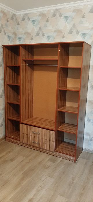 Сборка и разбор мебели.