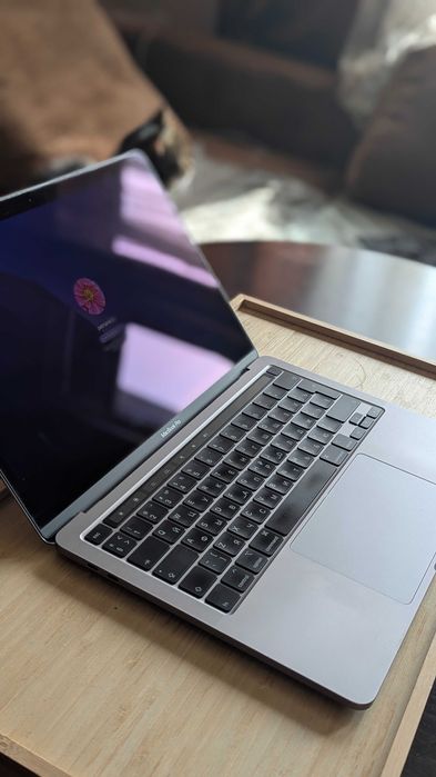 MacBook Pro 13 (2020) — i7 / 32GB RAM / 512GB SSD