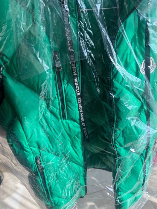 Монклер  елек ;яке