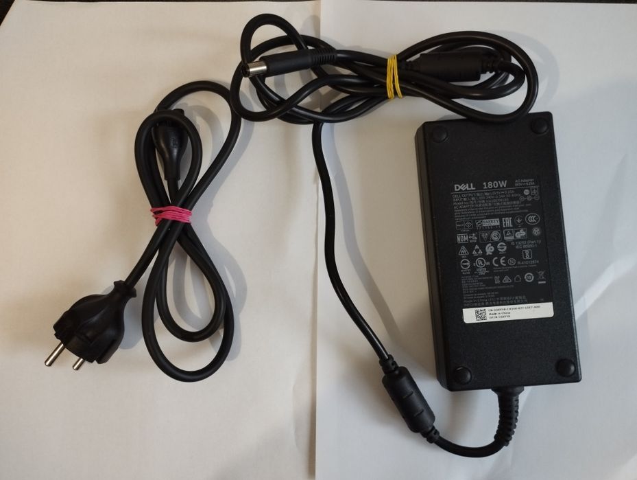 Încărcător laptop original dell 19.5v  , 9.23 A