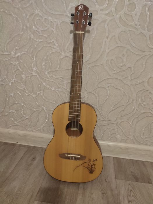 Продам укулеле, гавайская гитара