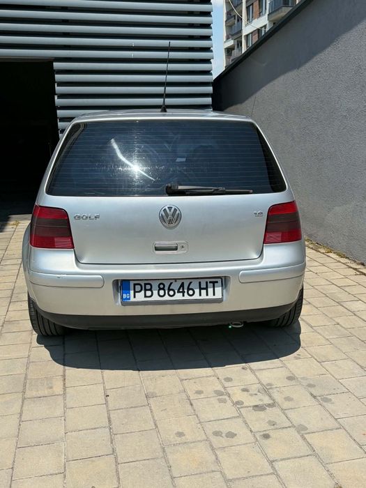 Продава се VW Golf 4 1.6