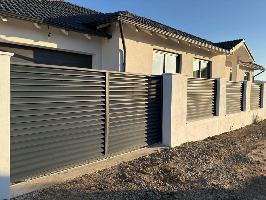 MetalGlass Cluj | Balustrade sticlă, balcoane, terase, uși culisante