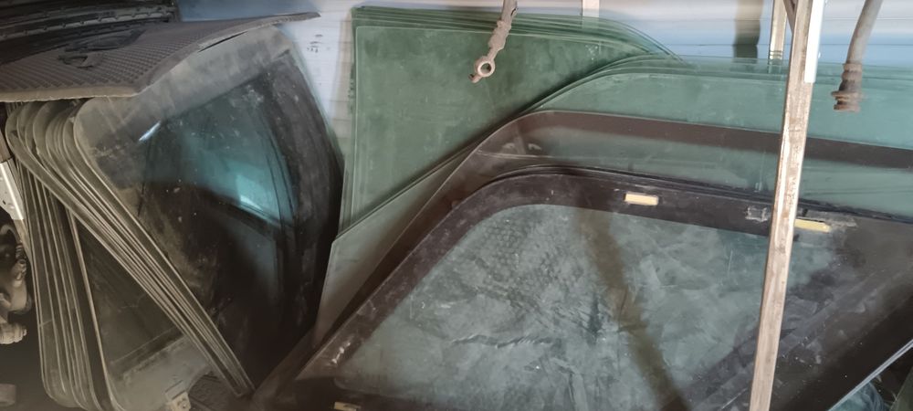 Стеклоподъемник Opel