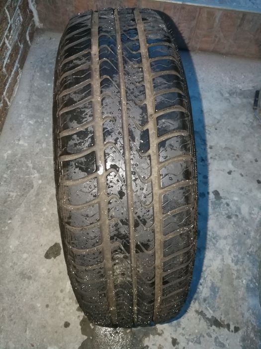 Vand cauciucuri&jenti Dacia 1310