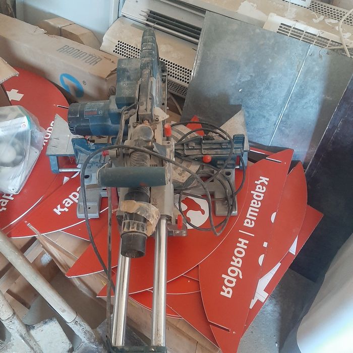 Торцовка фирма Бош