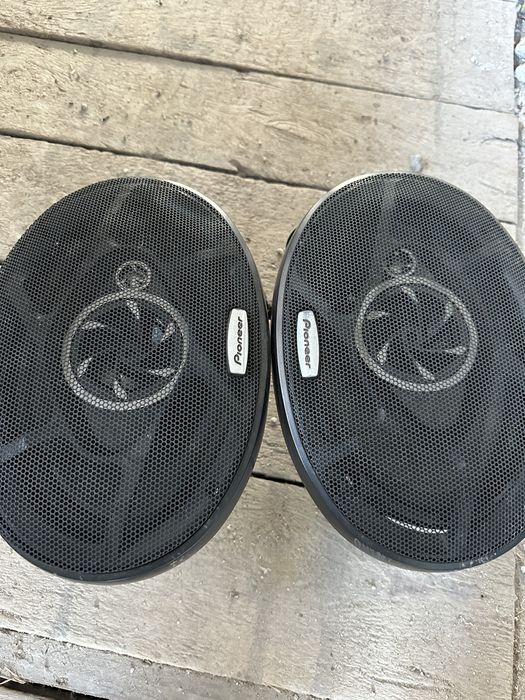 Продавам тонколони за кола Pioneer