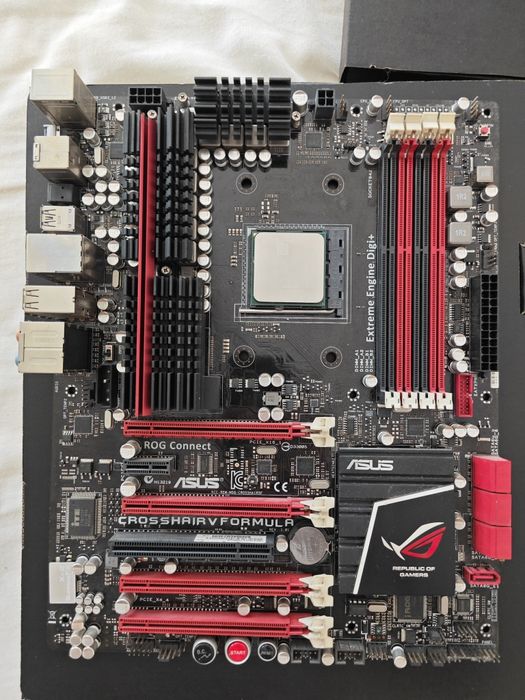 Дънна платка AM3+  ASUS Crosshair V Formula ROG