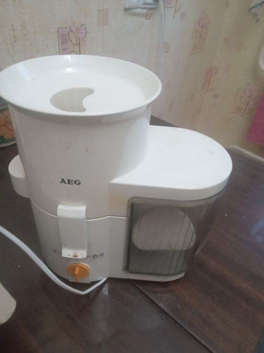 Соковыжималки продам
