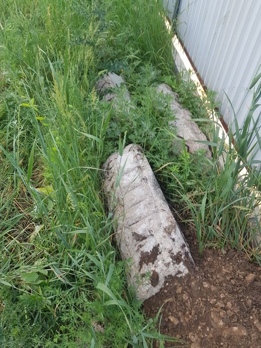 Отдам даром  фундаментные блоки