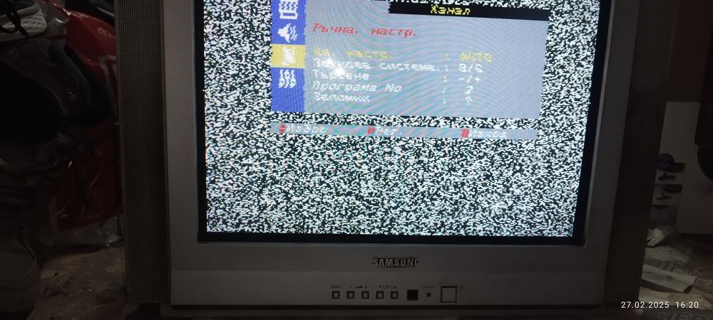 Продава  се  запазен  телевизор  SAMSUNG  21"  с   плосък  екран