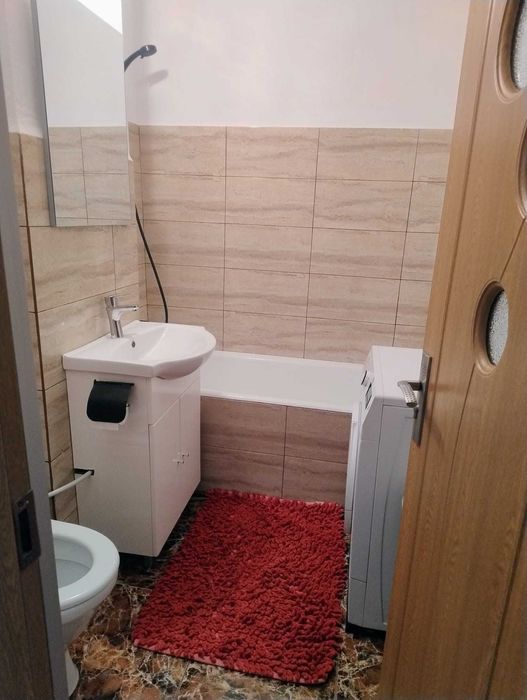 Inchiriez apartament 2 camere Brasov