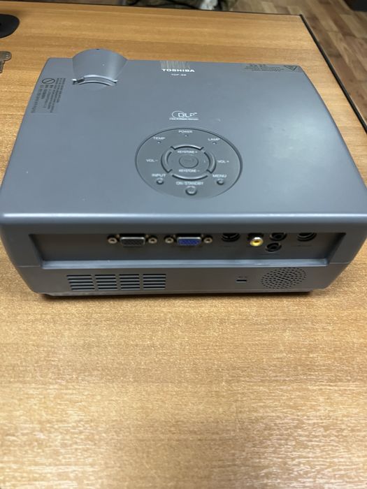 Проектор toshıba tdp 8s