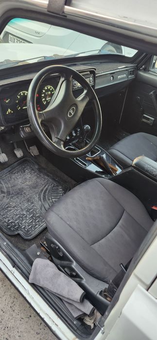 Vaz 2104 zur holada yili 1993